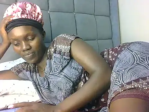 Slimthick900 online show from 9, 3, 2025