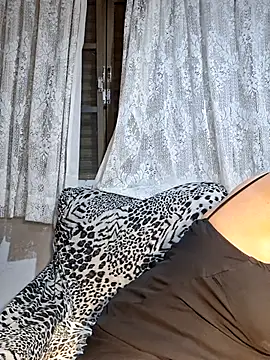 Sweet-diamondxxx online show from 25, 5, 2026