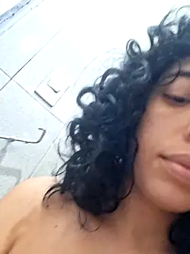 Sweet-diamondxxx online show from 19, 4, 2026