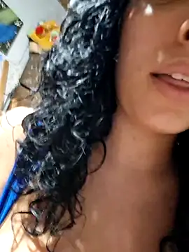 Sweet-diamondxxx online show from 9, 4, 2026