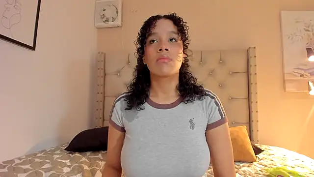 vanesasexyhot21 online show from 7, 3, 2026