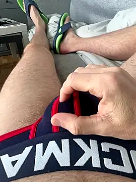 Snapshot of WAW_PL chatting on 14, 11, 2025 WAW PL online show from 14, 11, 2025