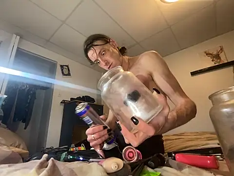 kikiwonderbar online show from 5, 4, 2026