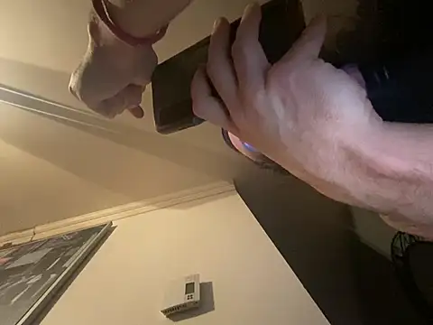 kikiwonderbar online show from 10, 1, 2026