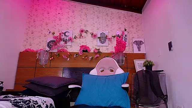 Snapshot of aisha_sh chatting on 20, 9, 2025 aisha sh online show from 20, 9, 2025