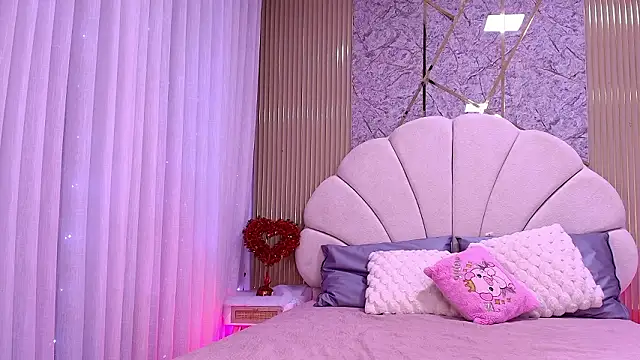 aisha sh online show from 12, 3, 2026