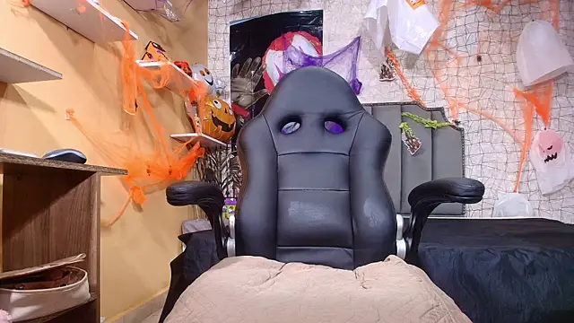 Snapshot of aisha_sh chatting on 26, 10, 2025 aisha sh online show from 26, 10, 2025