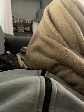 monikaas online show from 4, 3, 2025