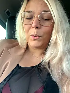 EmyLana online show from 5, 11, 2025