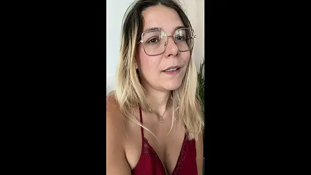 EmyLana online show from 10, 6, 2026