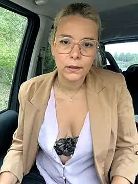 EmyLana online show from 2, 10, 2025