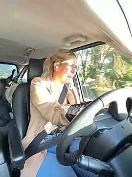 EmyLana online show from 19, 10, 2025