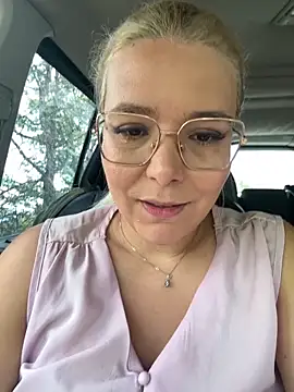 EmyLana online show from 10, 9, 2025