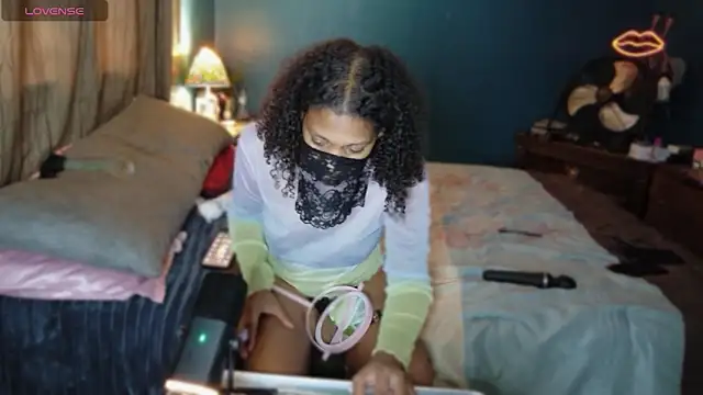 CurlyNony online show from 7, 11, 2025