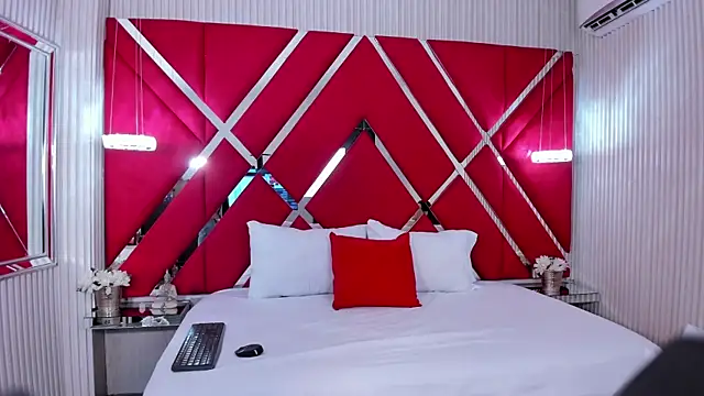 SusanCouper online show from 10, 11, 2025