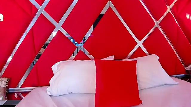 SusanCouper online show from 8, 4, 2026