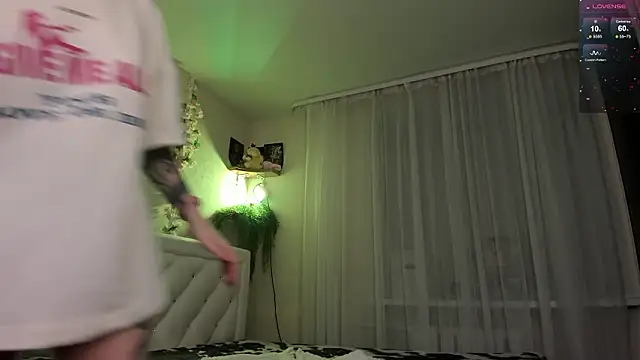 Natural pussy online show from 3, 2, 2026