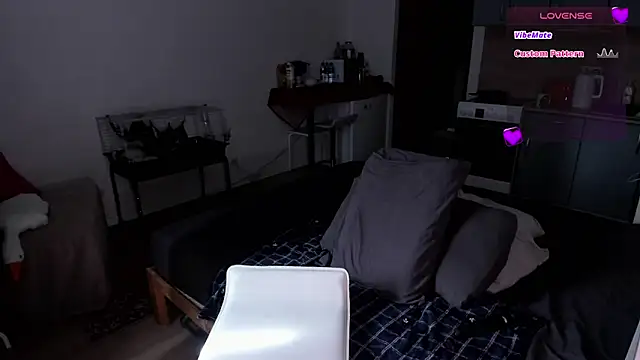 Natural pussy online show from 21, 4, 2026