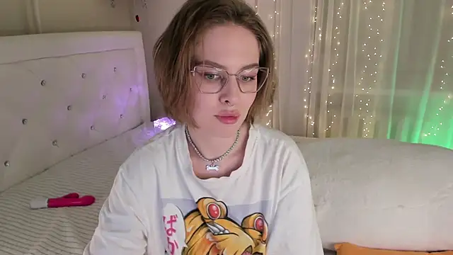 Natural pussy online show from 20, 2, 2025