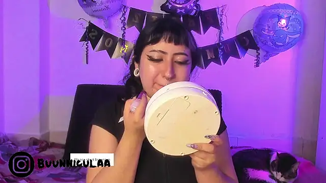 larissa01  online show from 16, 1, 2026