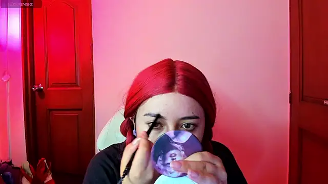 larissa01  online show from 21, 3, 2025