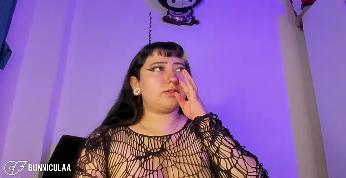 larissa01  online show from 14, 3, 2026