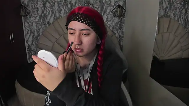 larissa01  online show from 12, 3, 2025