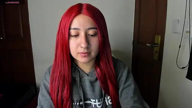 larissa01  online show from 22, 3, 2025