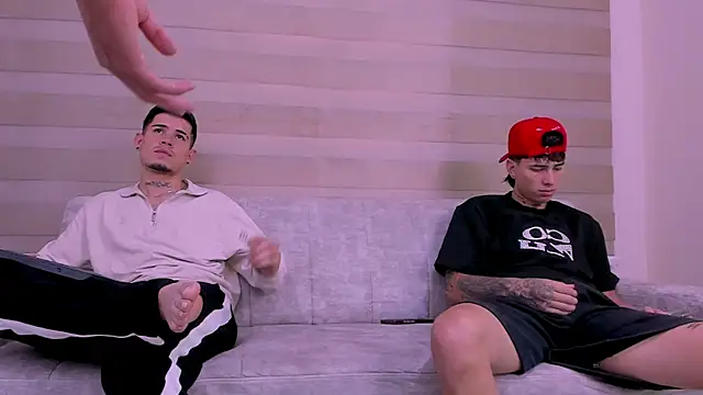 hot day online show from 6, 2, 2025