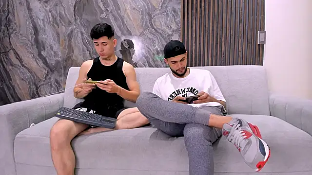 hot day online show from 27, 2, 2025