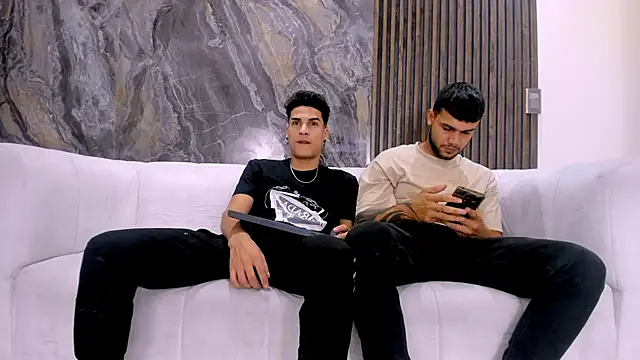 hot day online show from 24, 1, 2025