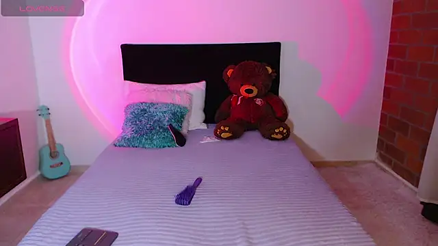 ValerieDamon online show from 7, 2, 2025