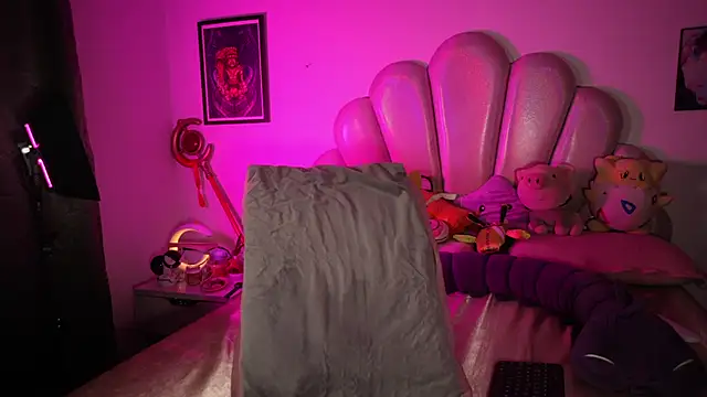 Snapshot of LilithAsmodeus_ chatting on 17, 10, 2025 LilithAsmodeus online show from 17, 10, 2025