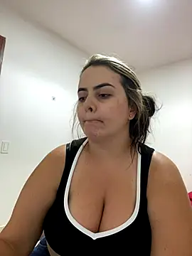 Snapshot of Im_Amelia chatting on 28, 11, 2025 Im Amelia online show from 28, 11, 2025