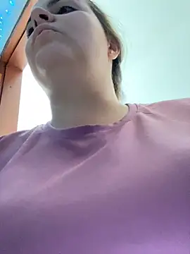 Snapshot of Im_Amelia chatting on 28, 10, 2025 Im Amelia online show from 28, 10, 2025