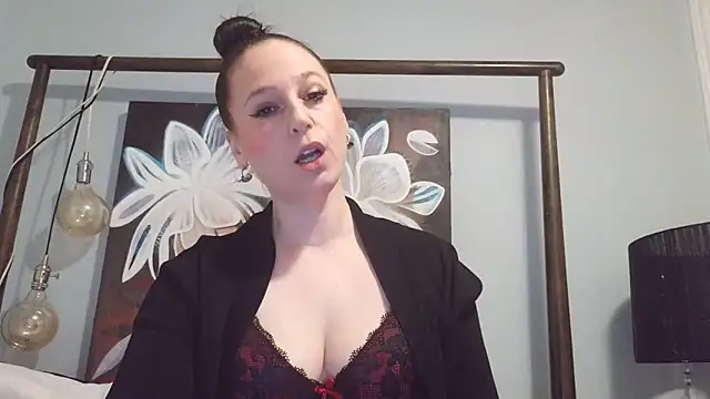 Audrey hotty online show from 25, 3, 2026