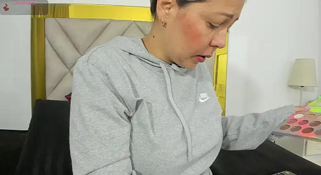 ariana-martins online show from 15, 3, 2025