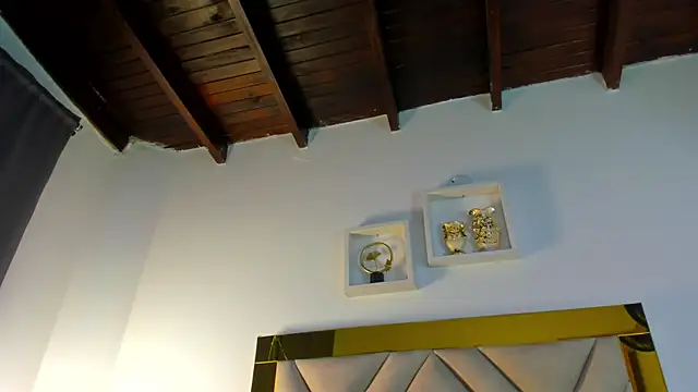 ariana-martins online show from 23, 11, 2025