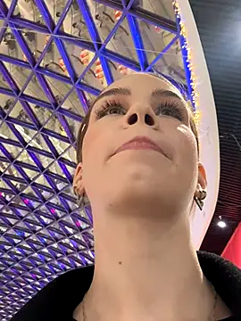 Street young online show from 14, 11, 2025