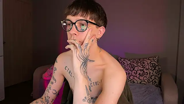 Snapshot of anahori__simon chatting on 28, 9, 2025 anahori simon online show from 28, 9, 2025