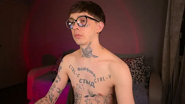 Snapshot of anahori__simon chatting on 18, 9, 2025 anahori simon online show from 18, 9, 2025