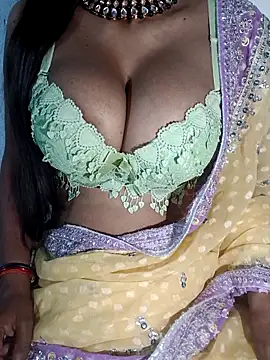 Savita hotmom online show from 28, 2, 2025