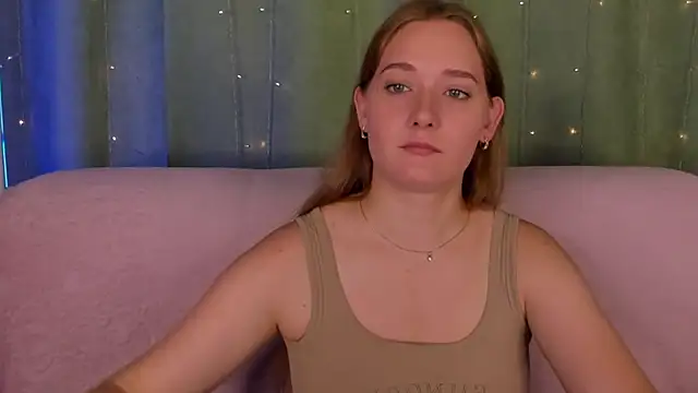 Snapshot of AlinaVice chatting on 21, 7, 2026 AlinaVice online show from 21, 7, 2026