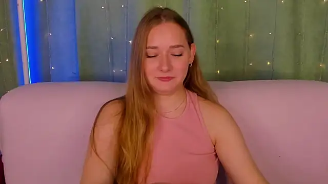 Snapshot of AlinaVice chatting on 14, 7, 2026 AlinaVice online show from 14, 7, 2026