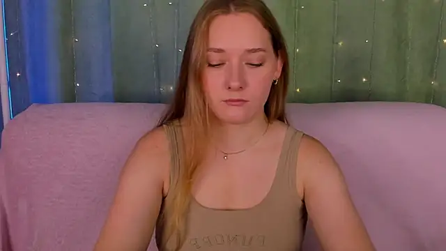 Snapshot of AlinaVice chatting on 17, 7, 2026 AlinaVice online show from 17, 7, 2026