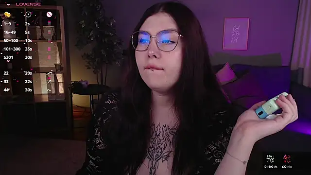 Snapshot of Arizonaa_Muse chatting on 12, 9, 2025 Arizonaa Muse online show from 12, 9, 2025