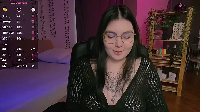 Arizonaa Muse online show from 5, 12, 2025