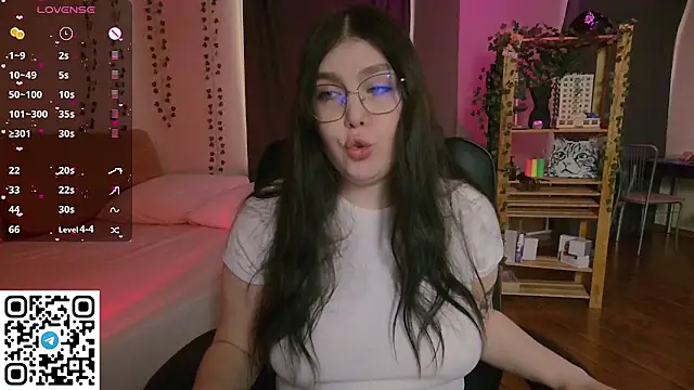 Snapshot of Arizonaa_Muse chatting on 6, 2, 2026 Arizonaa Muse online show from 6, 2, 2026