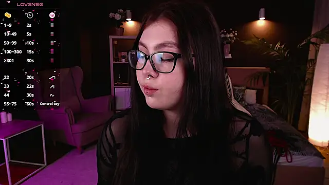 Snapshot of Arizonaa_Muse chatting on 8, 3, 2025 Arizonaa Muse online show from 8, 3, 2025