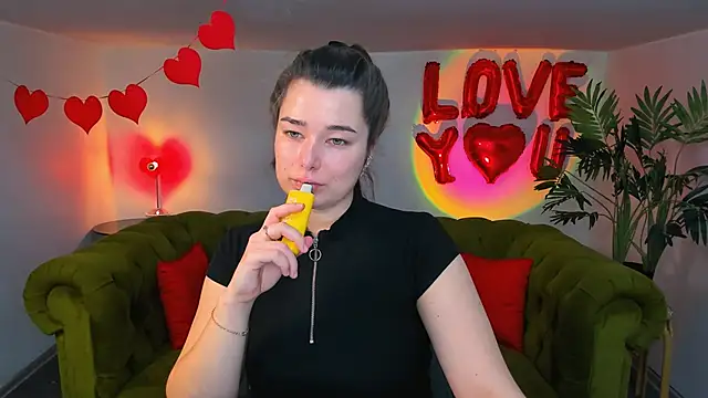  Sun Shy  online show from 27, 2, 2025